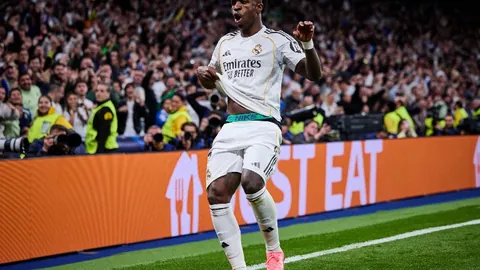 丁俊晖稳坐榜首，罗伯逊排名飙升8级，肖...